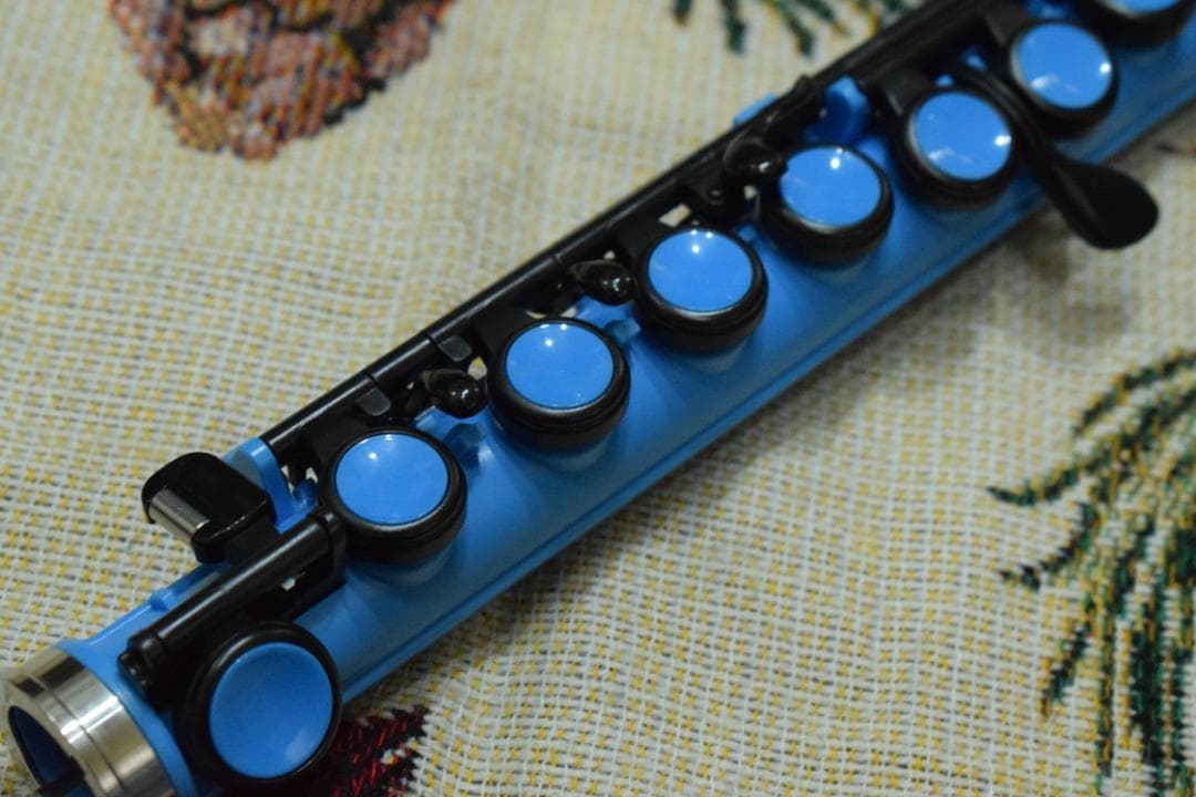 プラスチックフルート nuvo Student Flute 青