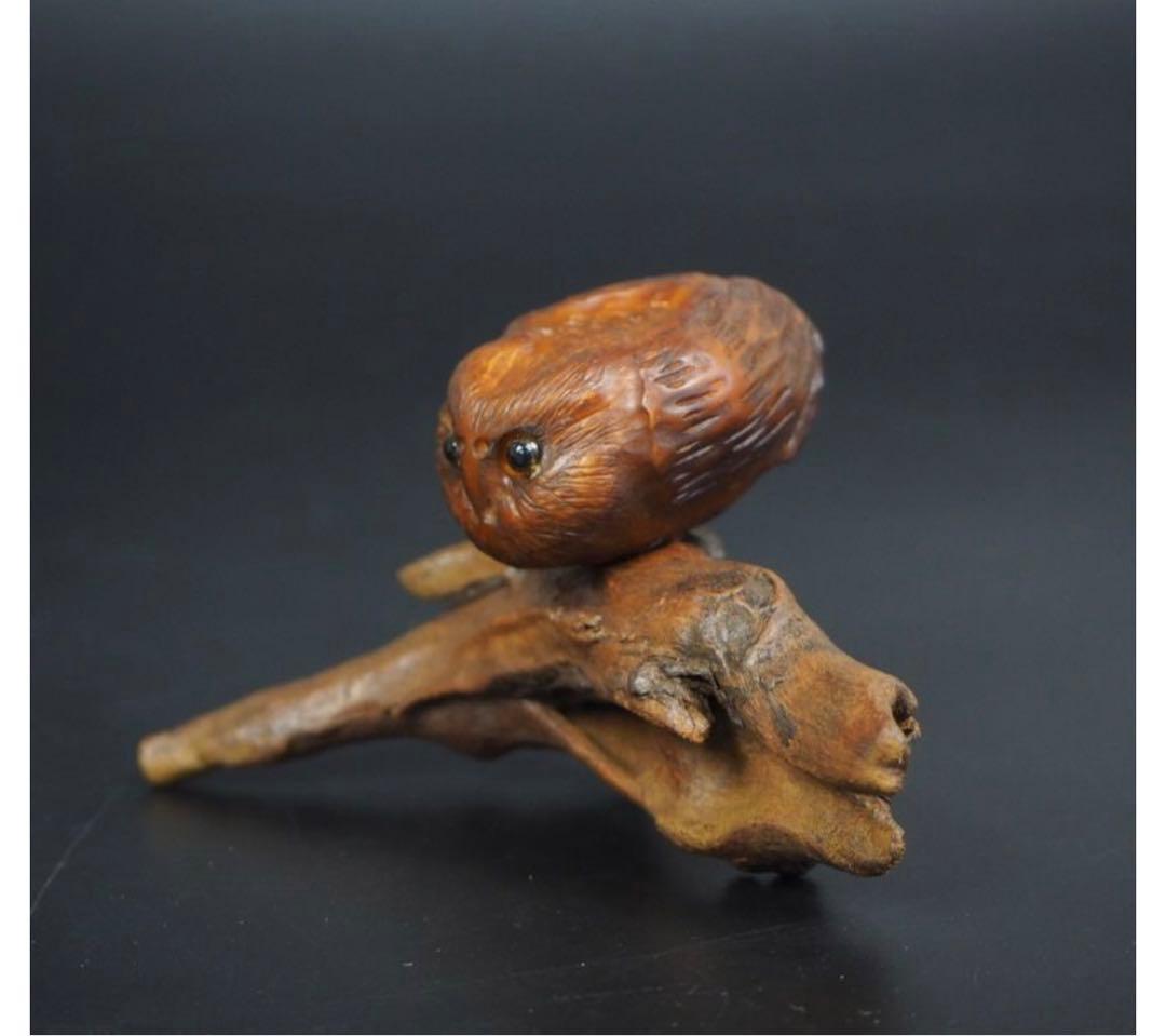 送料無料コレクター放出品天然素材フクロウ置物　神代木にフクロウ箱付骨董古玩古美術