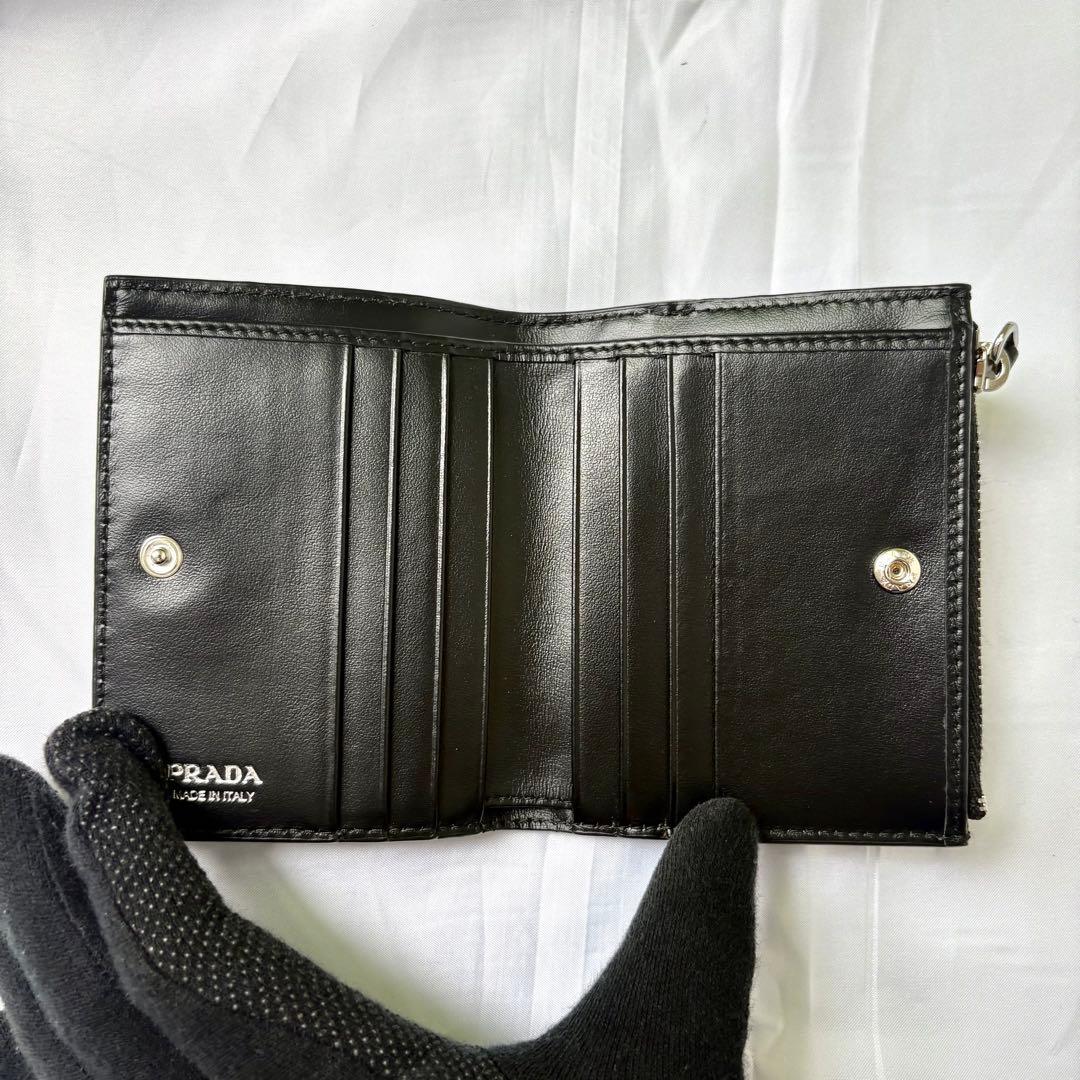 未使用級✨プラダ 折り財布 三角ロゴ ヴィッテロダイノ レザー ブラック