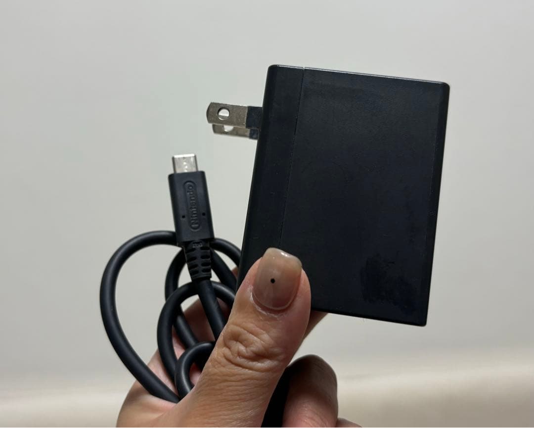 Nintendo Switch 本体 + Proコントローラー　ケーブルセット