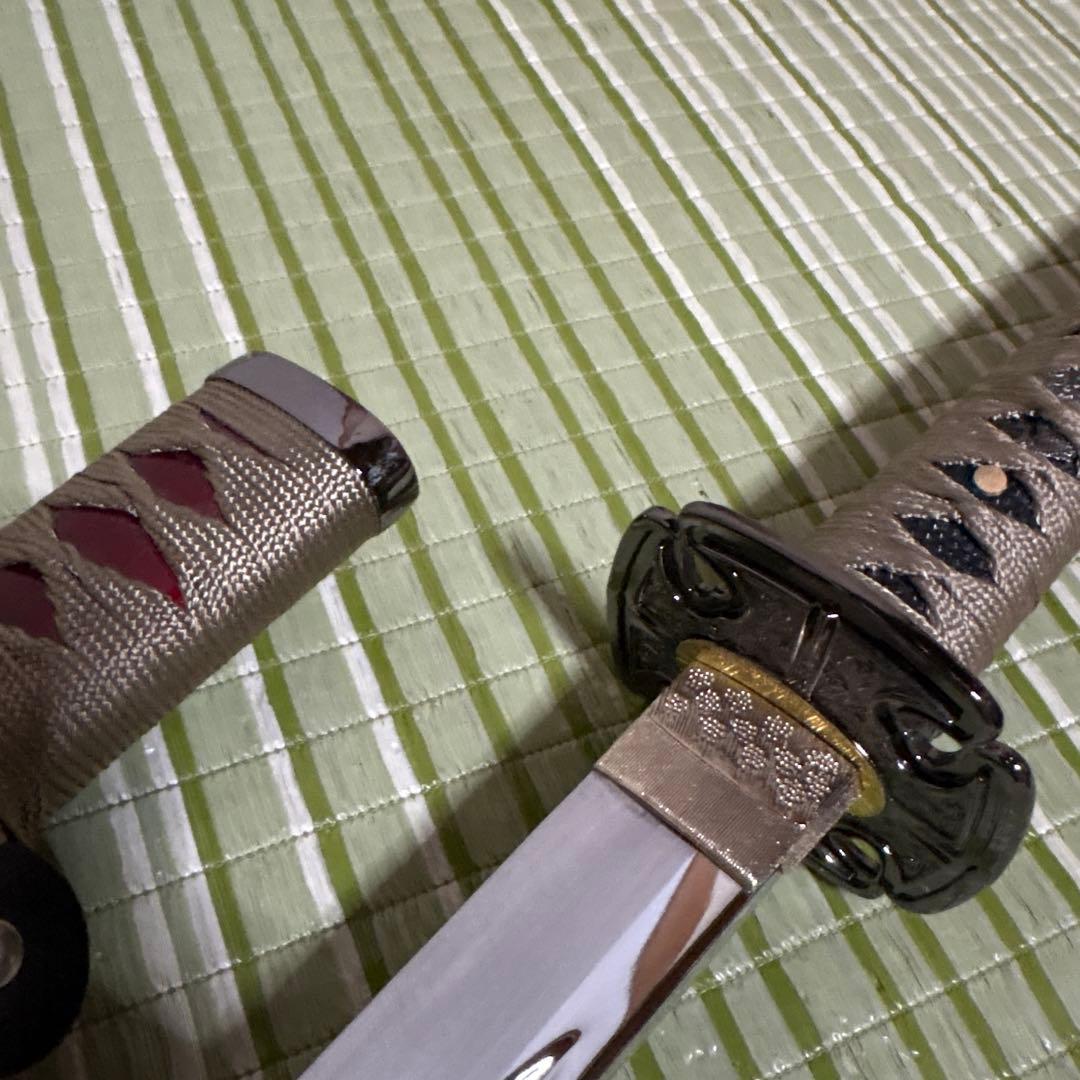 模造刀　刀　剣　ソード　工芸品　武具　武器　侍　赤　太刀