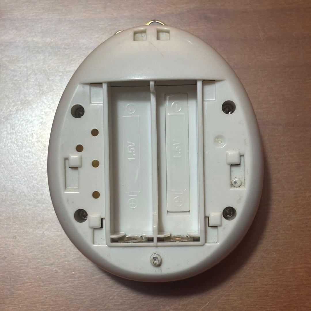 たまごっちピース　ホワイト　Tamagotchi P's ピアス付き