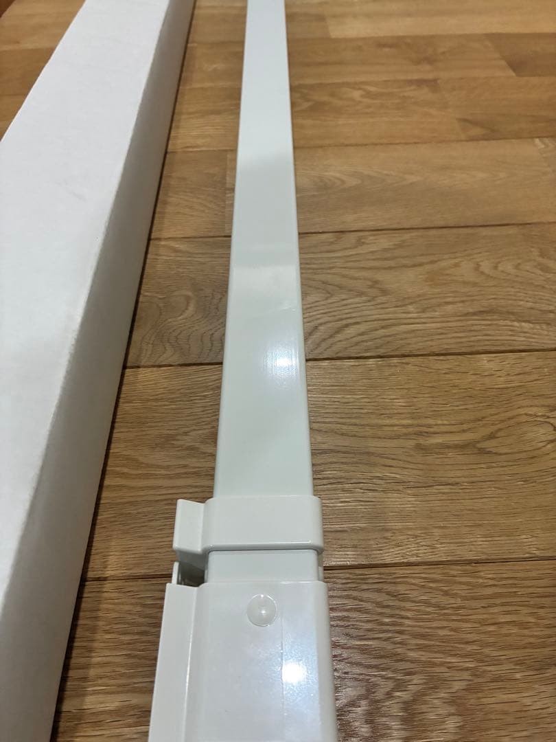 森永エンジニアリング　ウインドーラジエーター W/R-1219 ホワイト