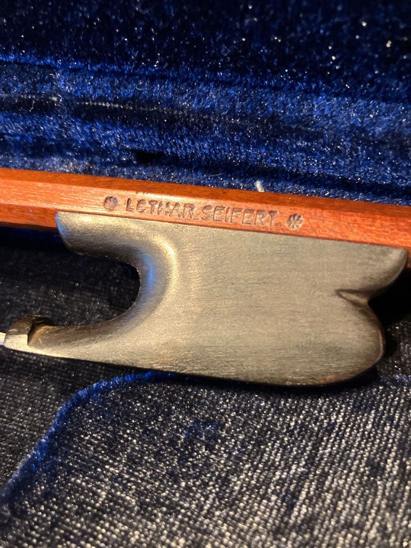 LOTHAR SEIFERT チェロ弓　(バイオリン弓)