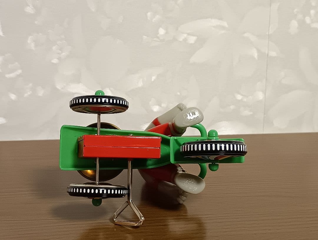 M1号　ウルトラマン　ゼンマイ三輪車