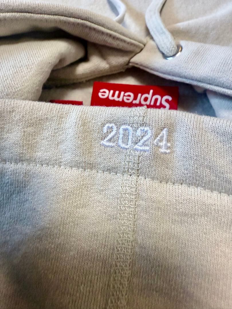 Supreme フード付きパーカー クリーム