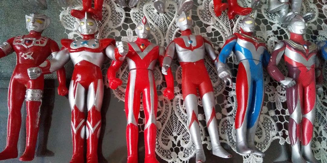 ウルトラマンソフビ 33体とオマケ難有1体