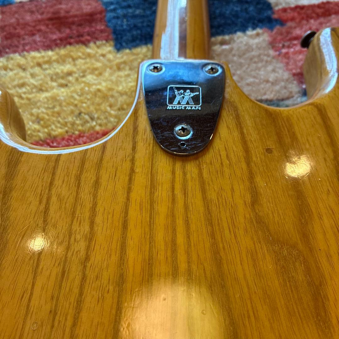 ミュージックマン SABREⅡエレキギター ナチュラル　改造無し❗️