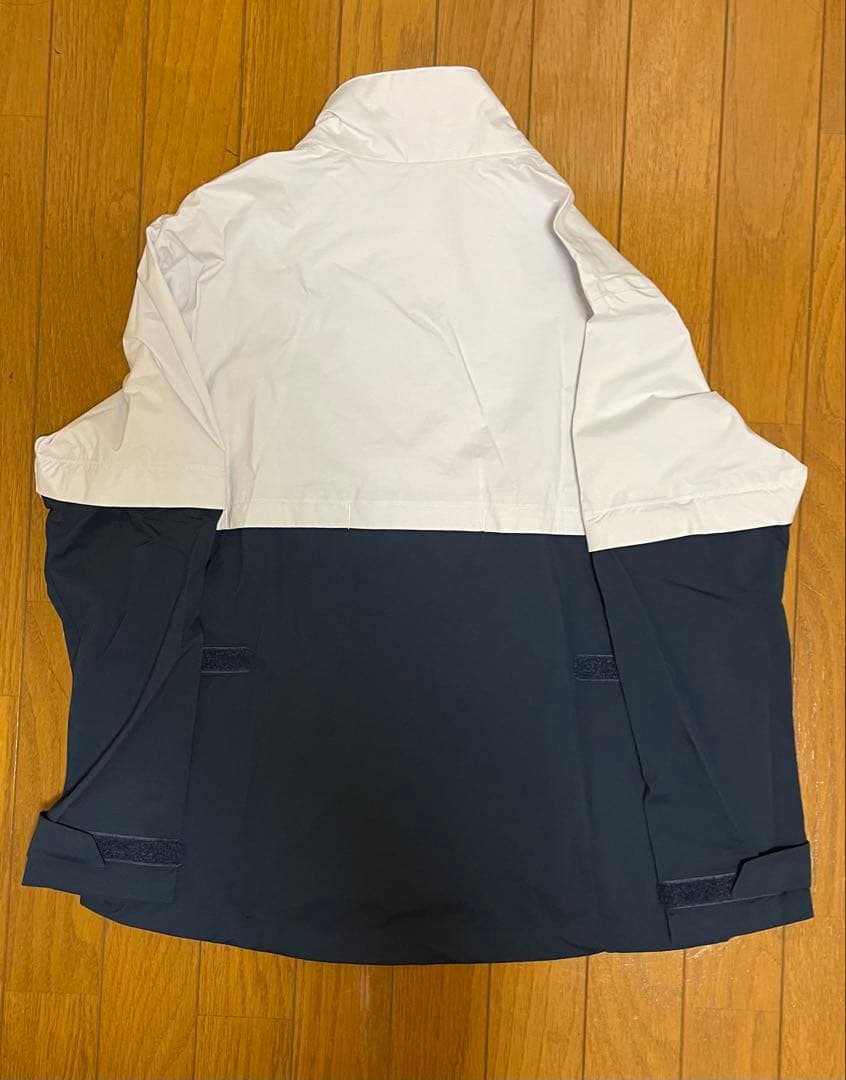 新品テーラーメイド　レインウェアМ