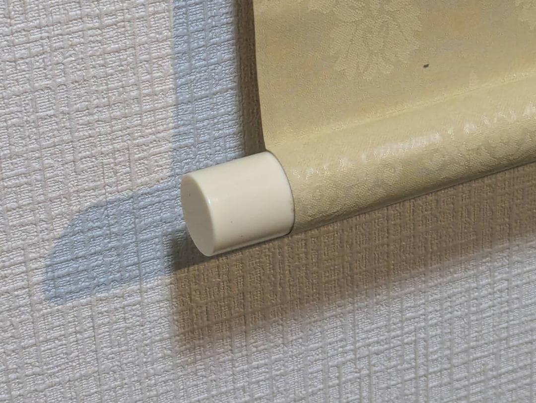 【真作】掛軸　幽谷山村図　霧に包まれた幻想の墨絵　墨絵山水　静謐な風景　T140