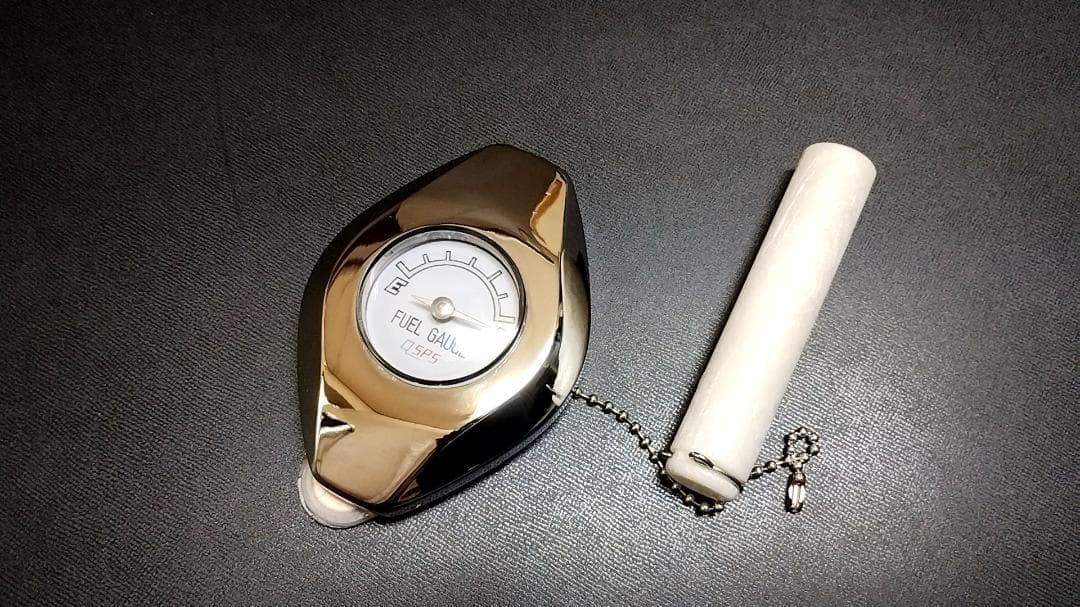 希少！ 新品 Z1 Z2 ゲージ付き タンク キャップ ホワイト