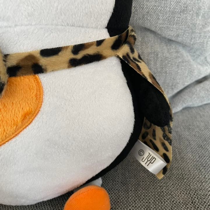 2PM ジュノ　ペンペン　ぬいぐるみ　銀テ付き