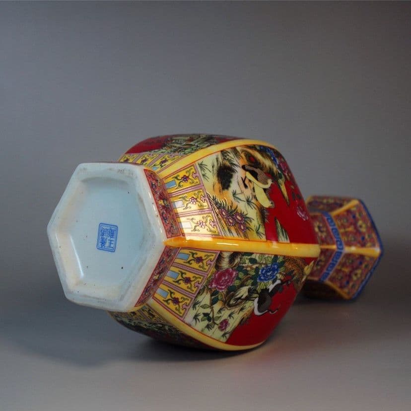 蒔絵琺瑯の六方花瓶 景徳鎮 陶磁器 装飾品 現代工芸品 美術品 置物