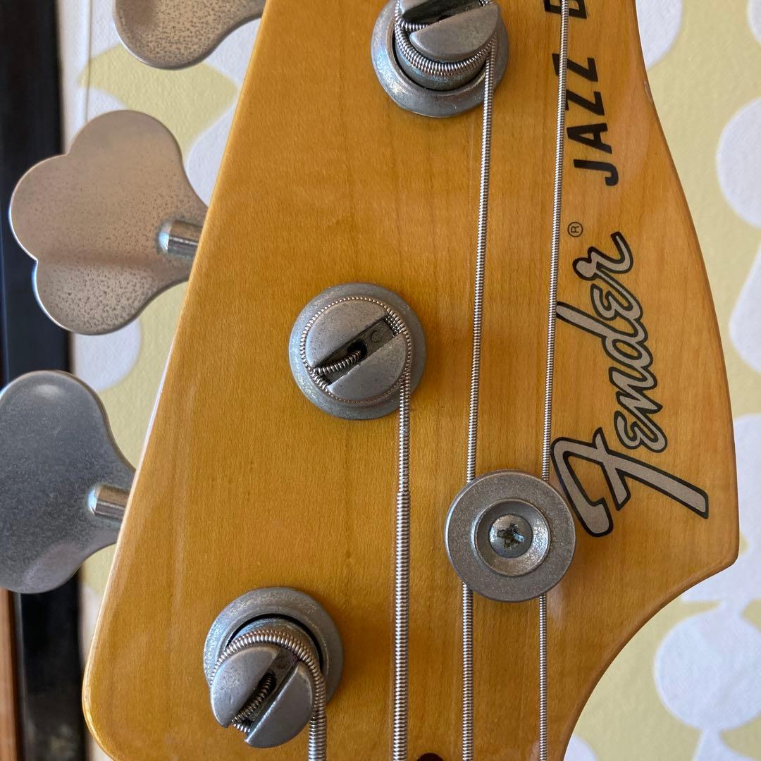 Fender Jazz Bass サンバーストハードケース付