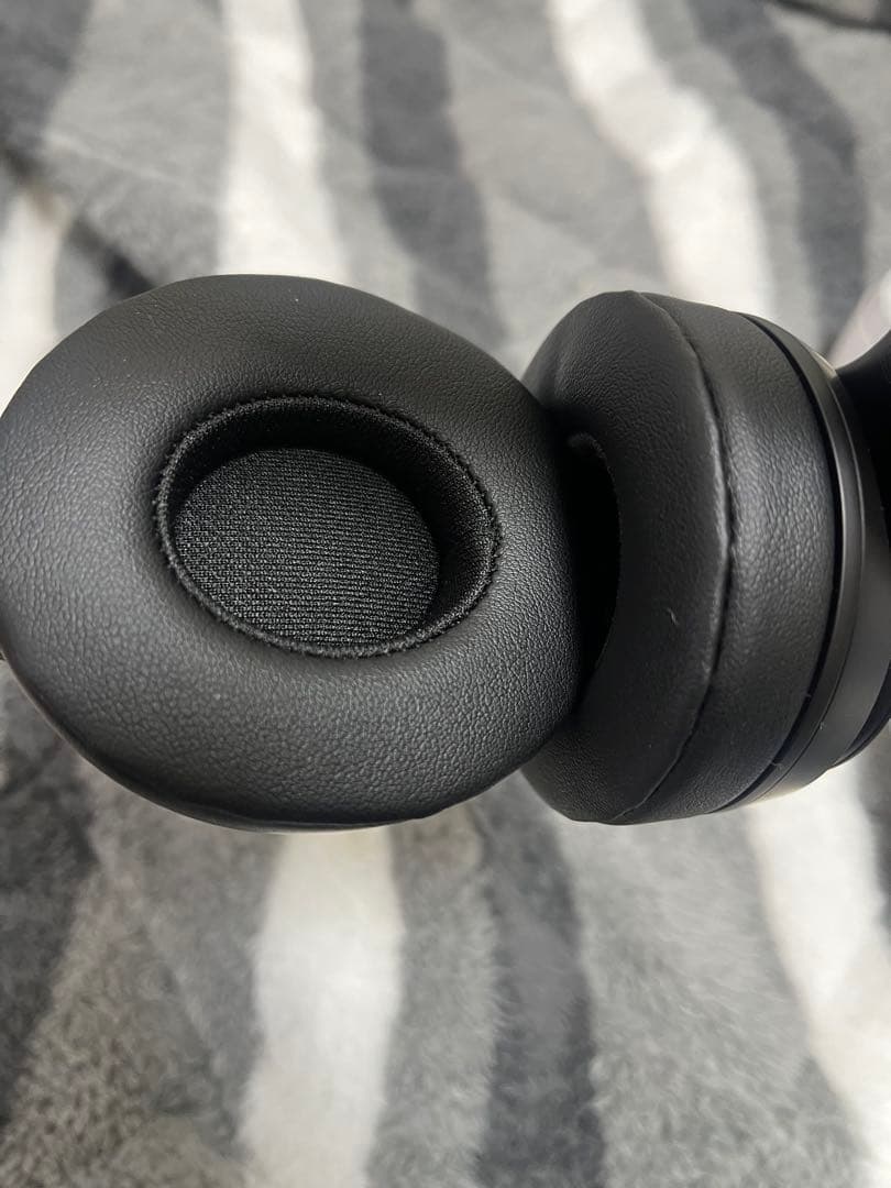 Beats solo 4 ワイヤレスヘッドホン ブラック