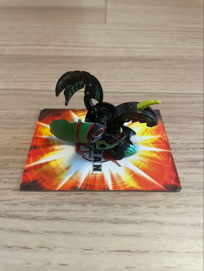 値下げ　【希少品】爆丸　ダークオン・ヘリオスMKⅡ 闇属性　※カードは付きません