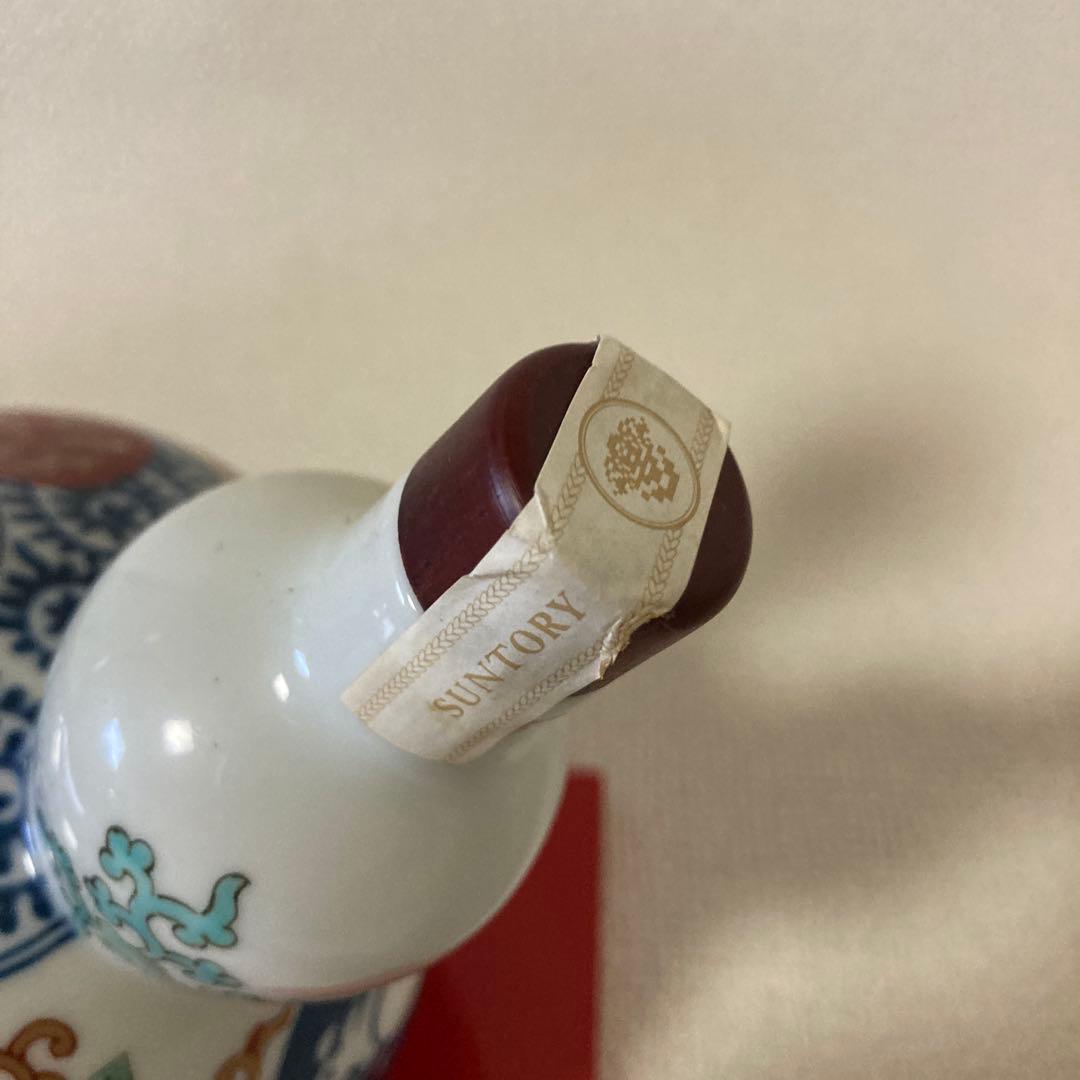 ⑥サントリー 特製ウィスキー 有田焼 染錦福寿文乳首徳利瓶 箱付き　未開封