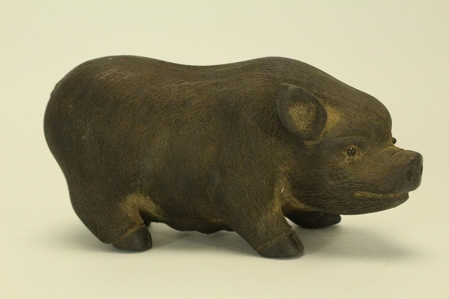 中国美術 紫泥 猪 細密 置物 骨董(LC982)
