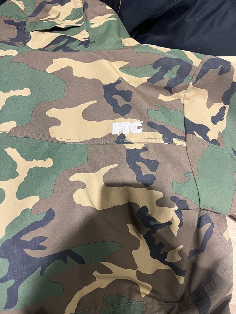FTC:WATERPROOF L MOUNTAIN JACKET 購入済み