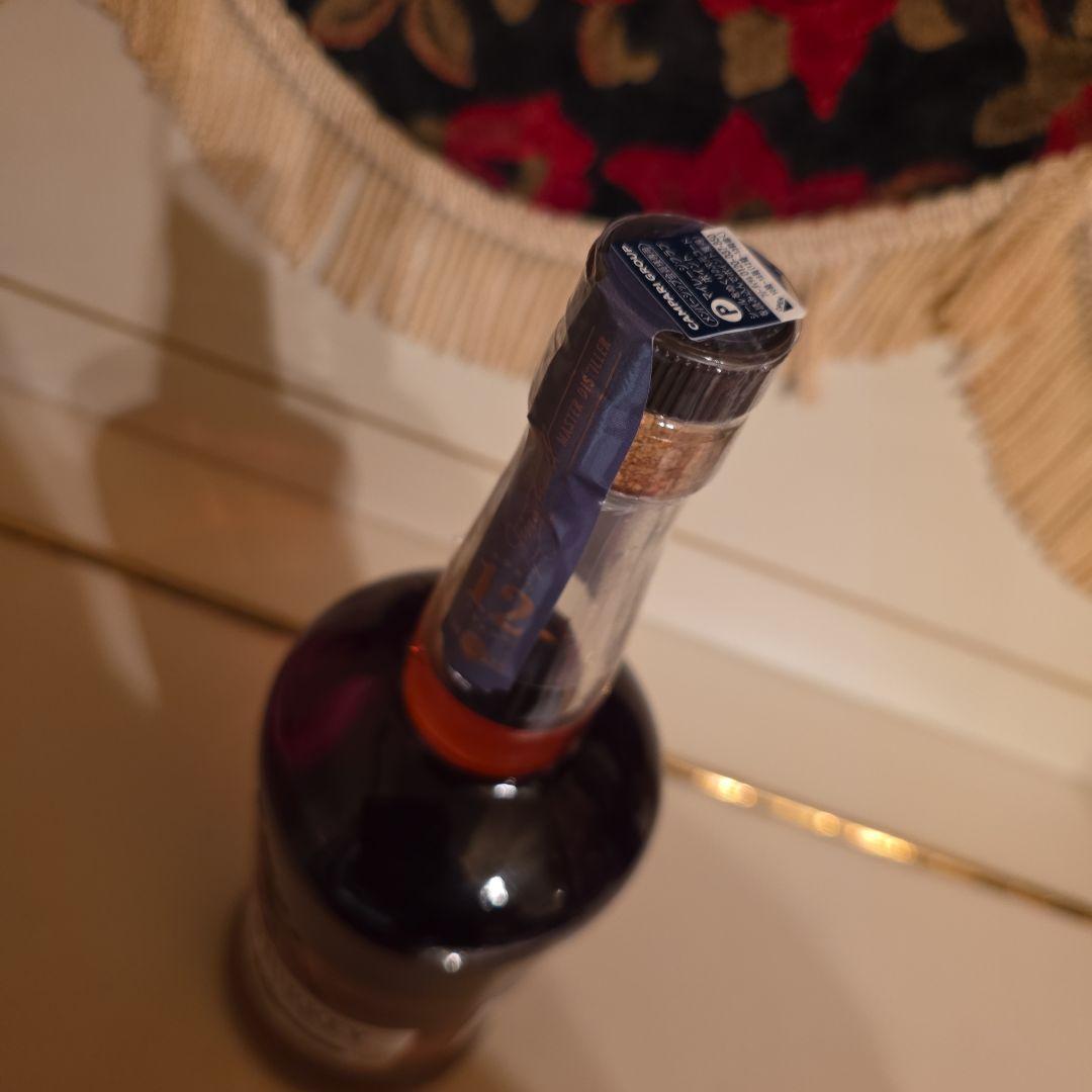 [ 入手困難 ] ワイルドターキー 12年 箱付き 終売品 13500円 !