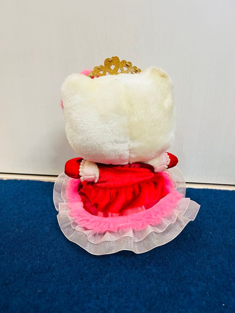 USJ限定　ハローキティ　パレード　ぬいぐるみ　姫　ドレス　レトロ