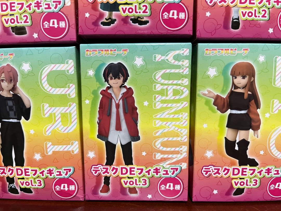 カラフルピーチ カラピチ フィギュア デスクDEフィギュア 11種 未開封品