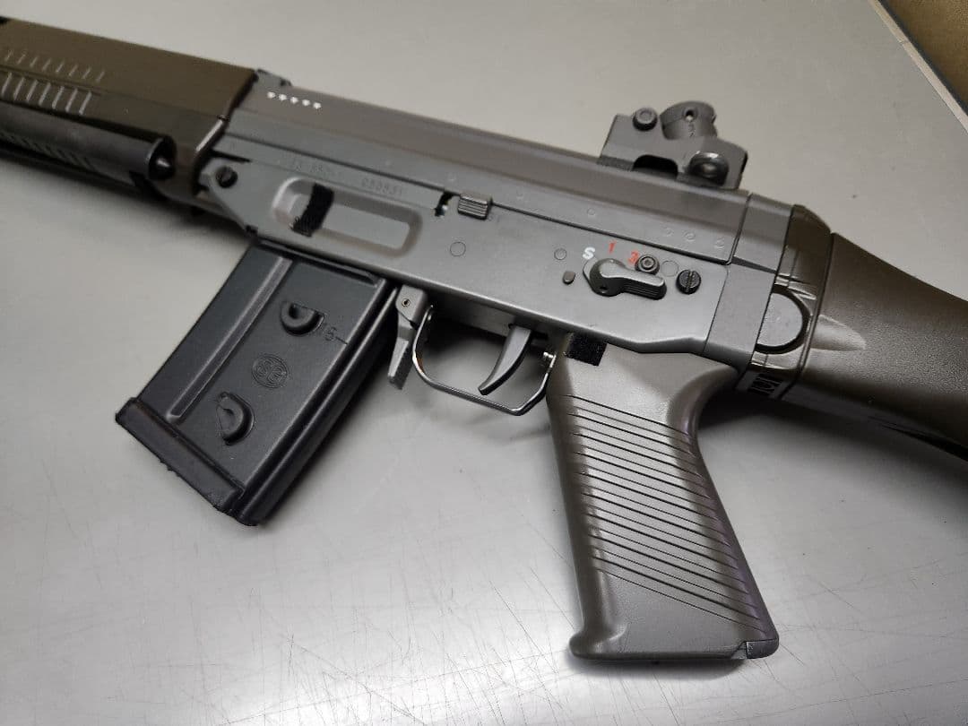 東京マルイ SG550-1アサルトライフル 電動ガン