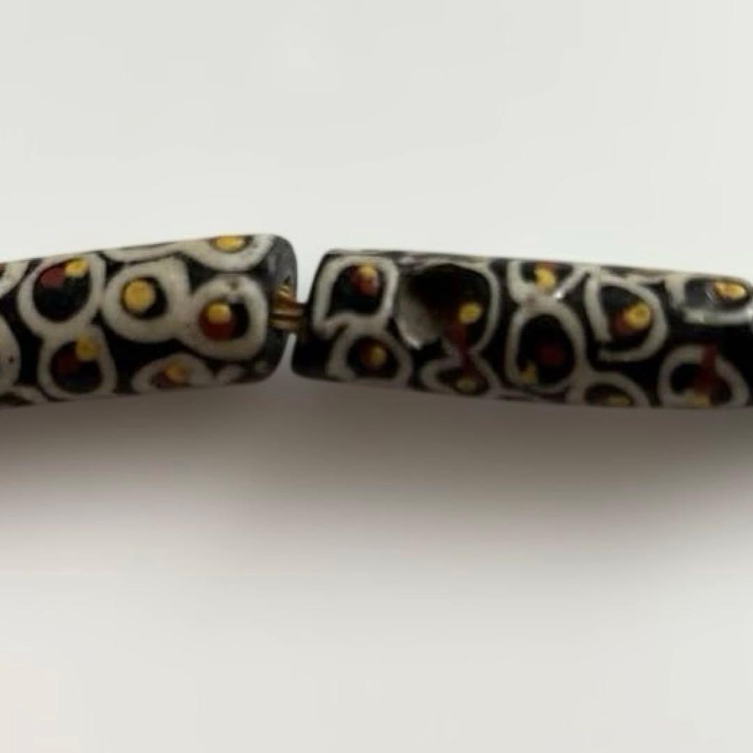 トレードビーズ　アフリカ　希少　レア　貴重　グリーン　ブラック　オレンジ