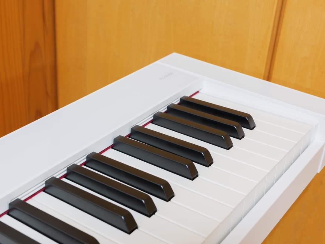 CASIO Privia PX-S7000WE　電子ピアノ