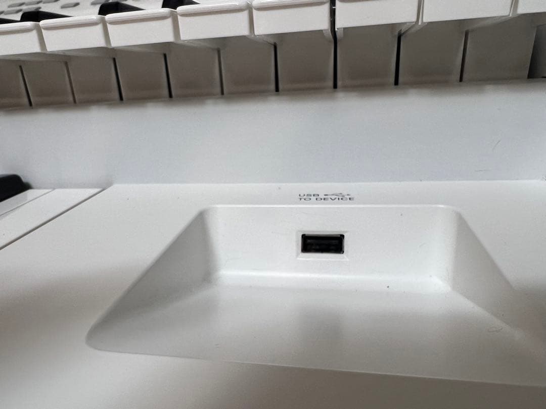 YAMAHA エレクトーン　ELB-02 2021年製　蓋付き