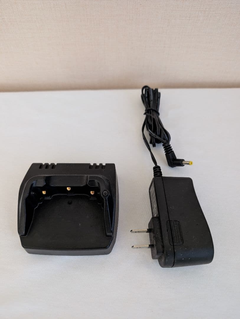 スタンダード デジタル簡易無線機 免許局 VXD450U イヤホンマイク付