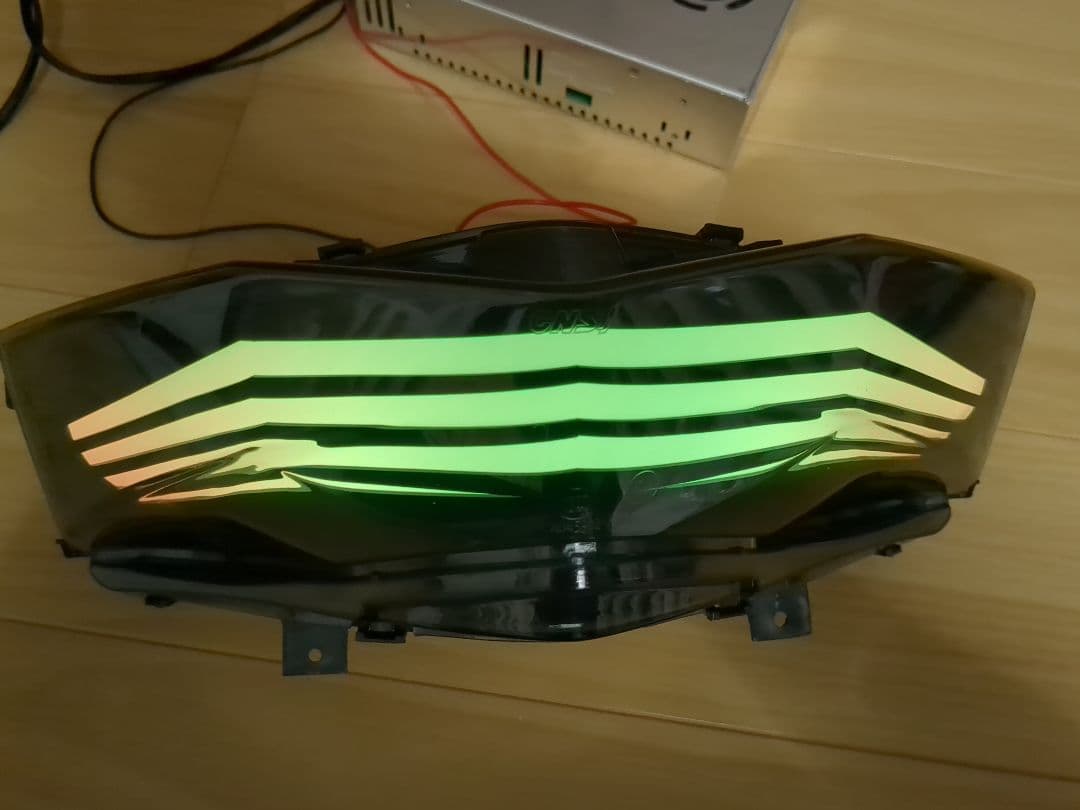 流れるカラー シグナスX ウインカー テールランプ 4型 シーケンシャル