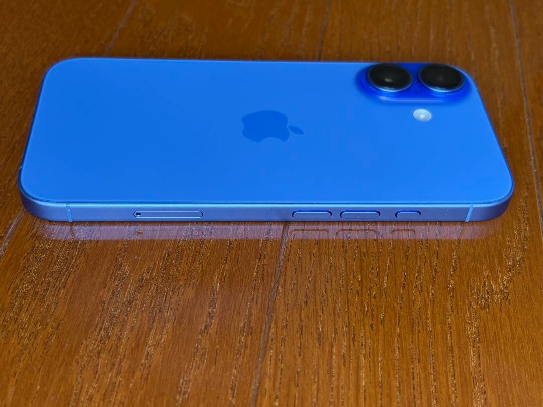 バッテリー100%✨超美品✨iPhone16 128GB 青 SIMフリー