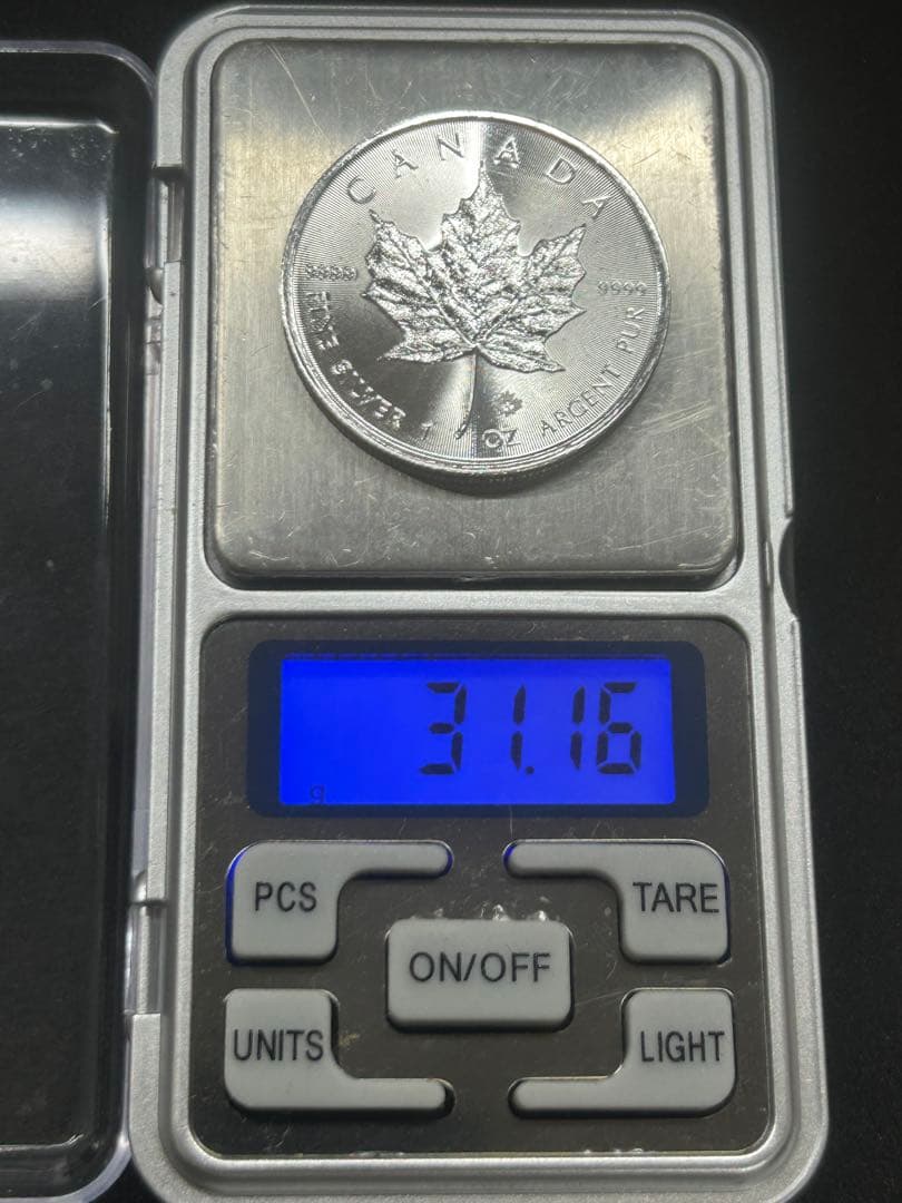 カナダ メープルリーフ 1オンス銀貨 2019年　ランダム