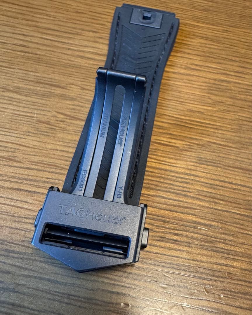 【極美品】タグホイヤーコネクテッドE4用ベルトセット