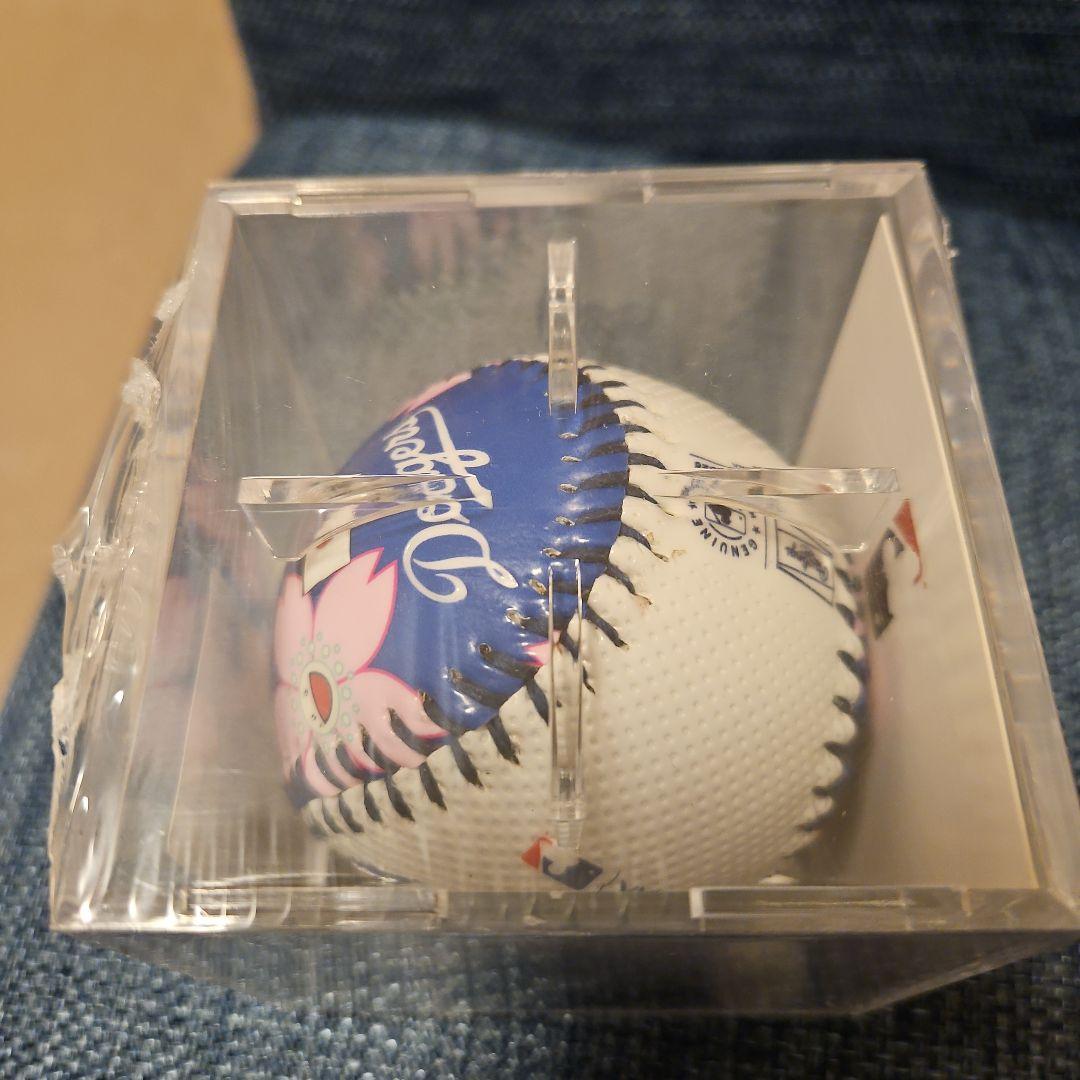 菅野【希少品MLB 東京シリーズ ドジャース 村上隆 コラボレプリカボール