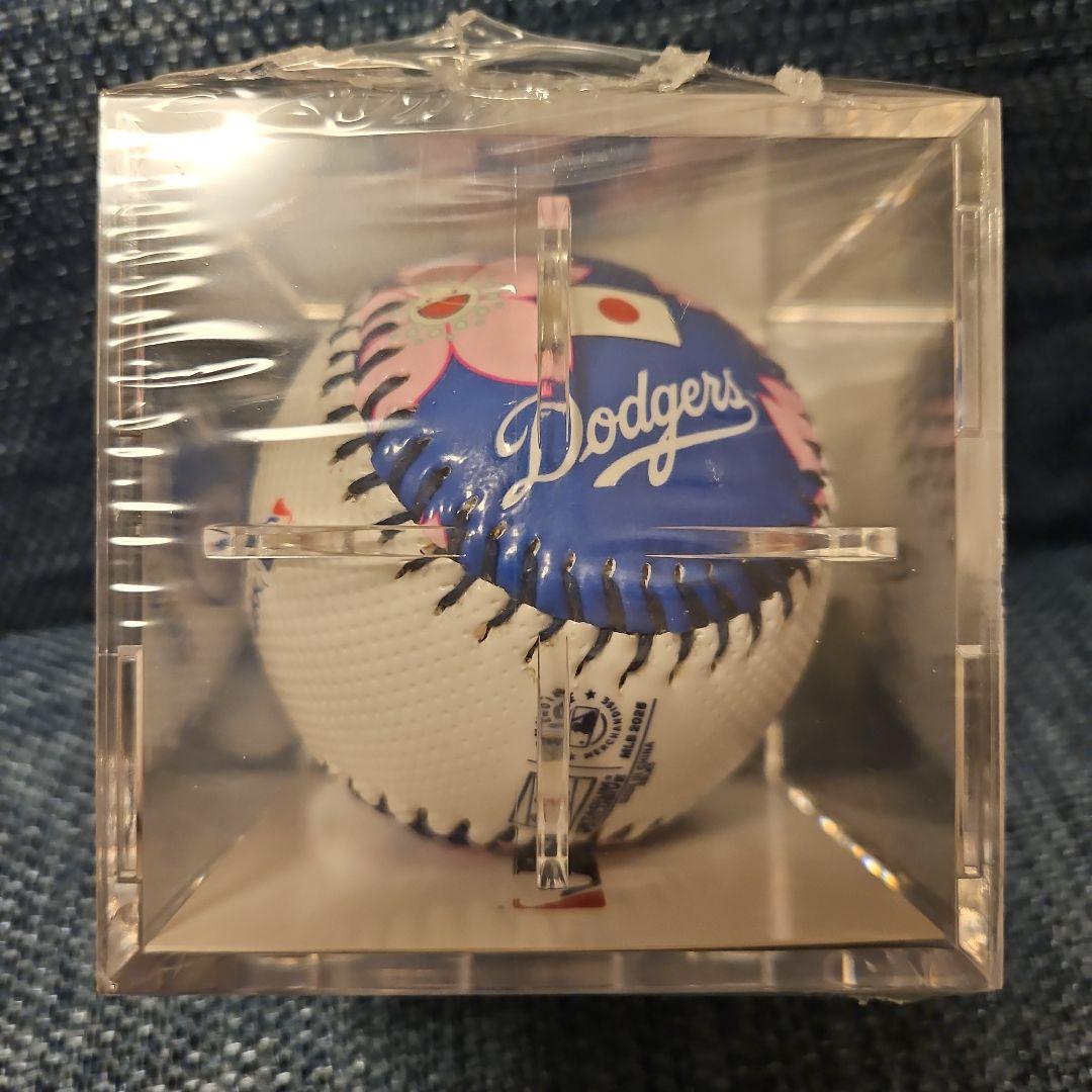 菅野【希少品MLB 東京シリーズ ドジャース 村上隆 コラボレプリカボール