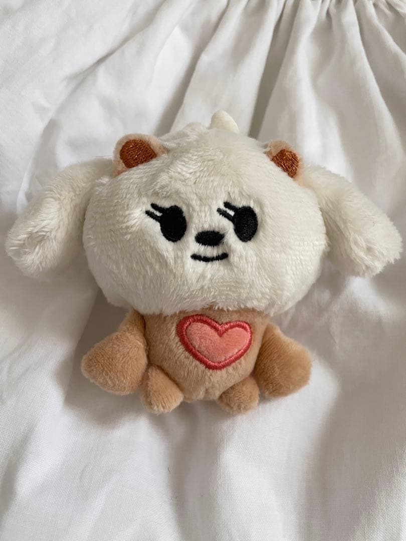 【みとこ】TXT プルバトゥ バムグッ ぬいぐるみ キーリング ボムギュ