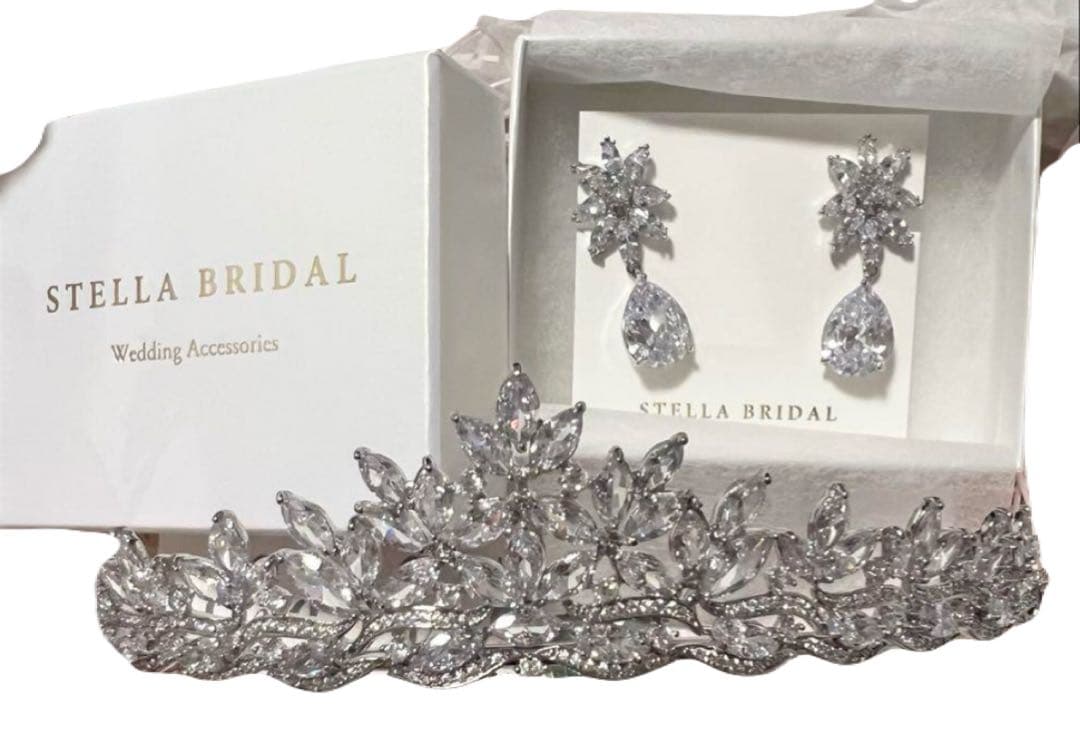 STELLA BRIDAL ティアラとイヤリングセット　キュービックジルコニア