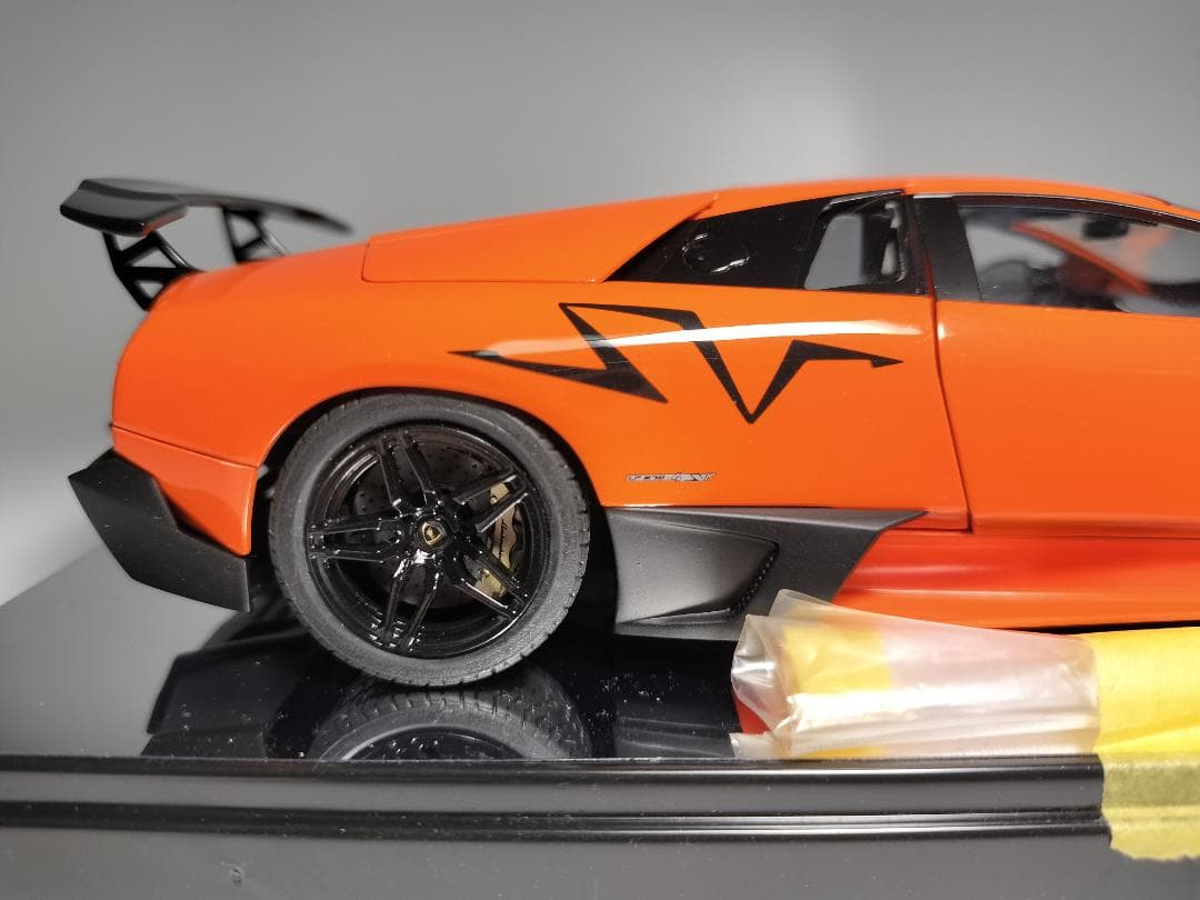 1/24 ランボルギーニ ムルシエラゴ SV 完成品