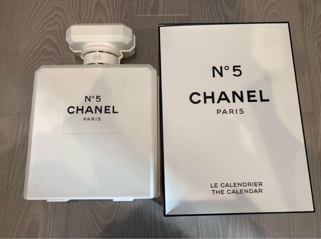 CHANEL♡アドベントカレンダーno.5ホリデーチャーム　シャネル バッグ