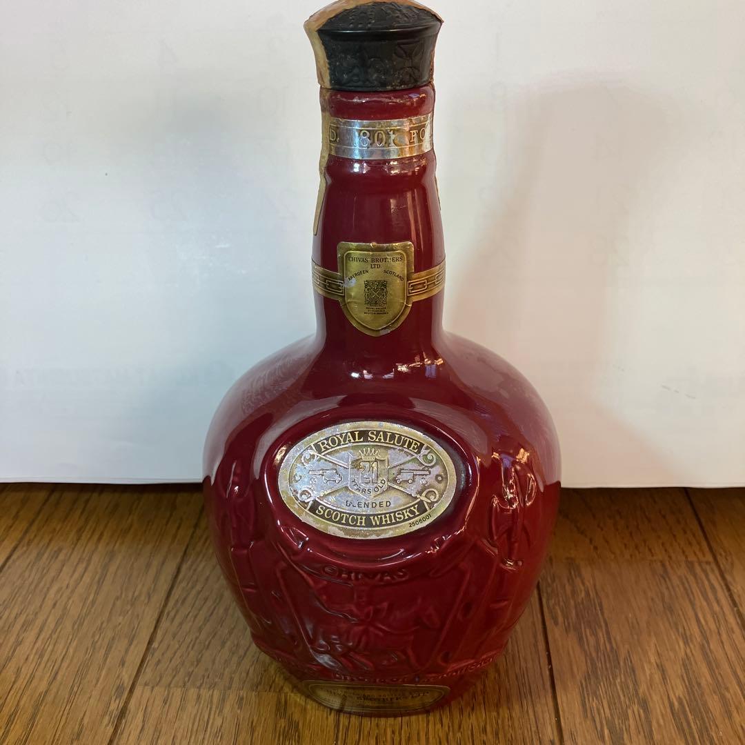 【未開栓】 SALUTE ロイヤルサルート 21年 赤陶器 1204g