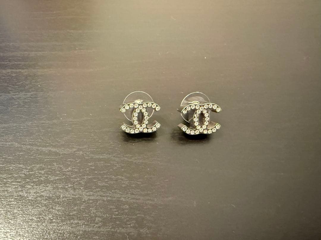 CHANEL シャネル ココマーク ピアス シルバー 正規店購入付属品完備