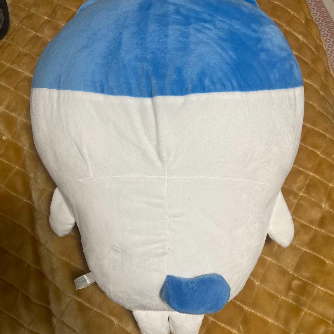 ちいかわとフォーデンが曲がり角でぶつかっちゃった(ちいデン)