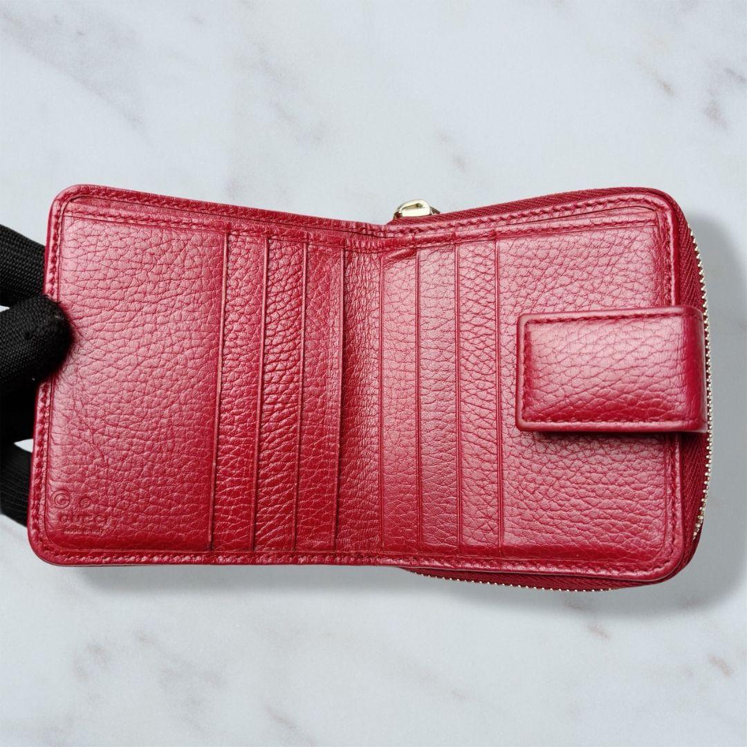 01 極美品 GUCCI GGキャンバス 二つ折り財布 n9