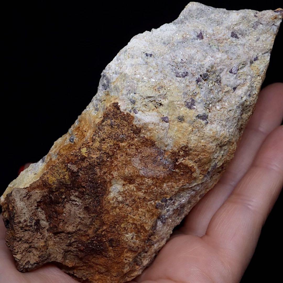 カリフォルア産 コランダム ルビー 原石 399.5g CRD100 鉱物天然石