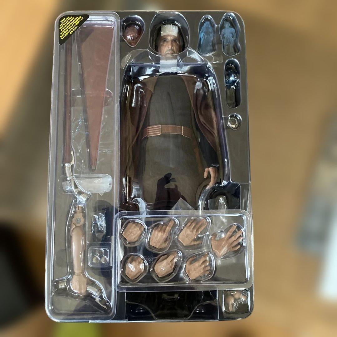 ホットトイズ　ドゥークー伯爵フィギュア