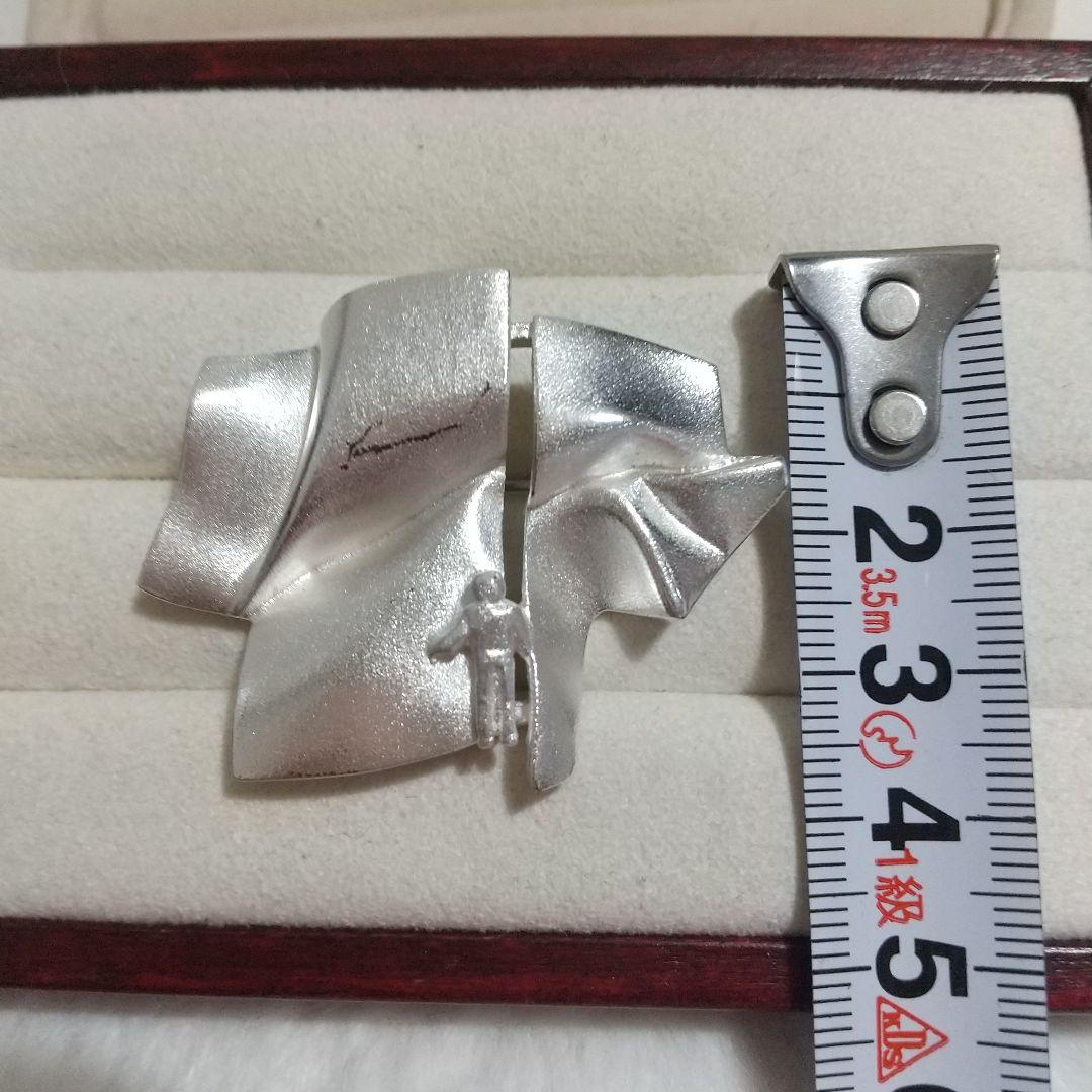 ラポーニア　ヴィンテージブローチ　USED古着　SILVER