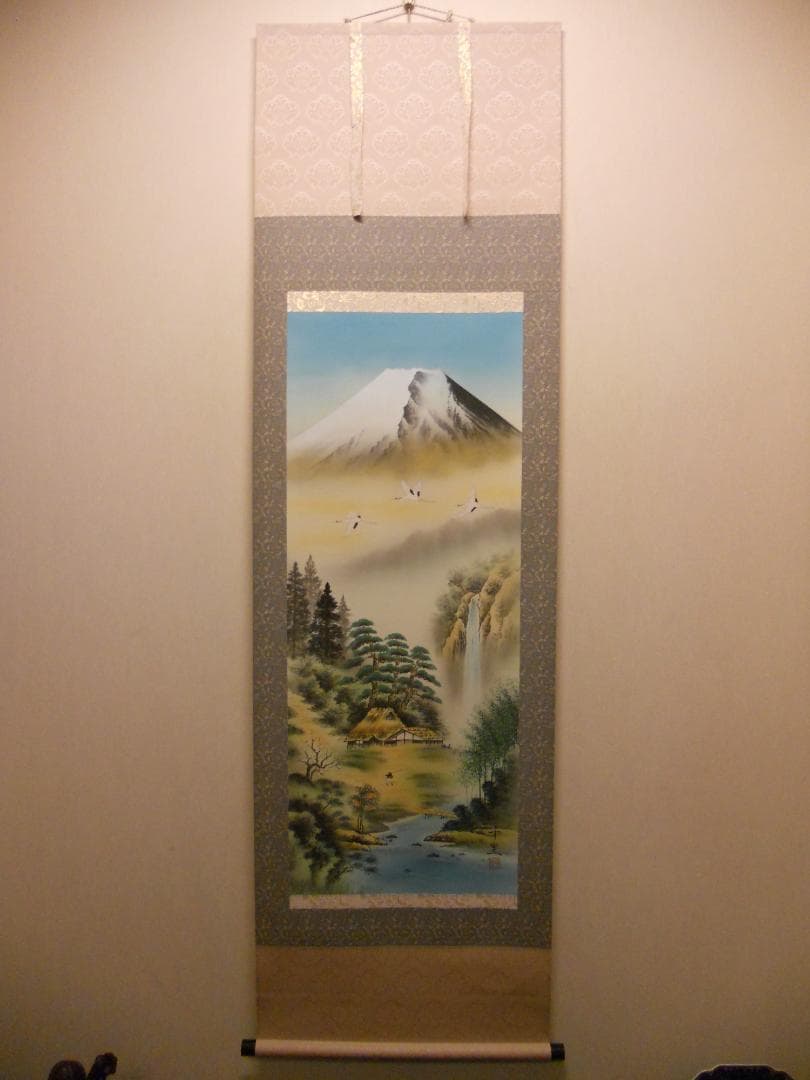 掛け軸 西村千里 風水富嶽發祥図 絹本 希少 軸装 茶道具 掛軸 美品 です。