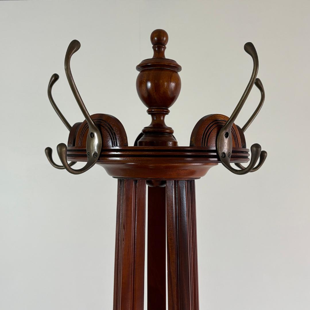 クラシック　トライポッド脚コートスタンド